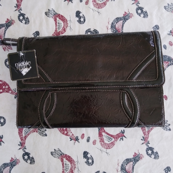 NWT- Nicole Miller Trifold Clutch - Picture 1 of 12